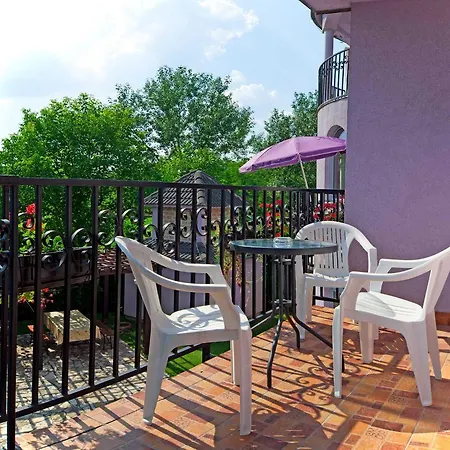 Guest house Madams - Palic-serbia