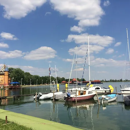 Madams - Palic-serbia 3*