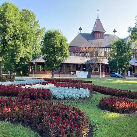 Madams - Palic-serbia Guest house Palic