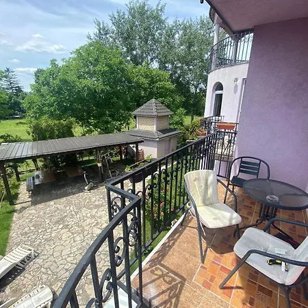 Guest house Madams - Palic-serbia 3*