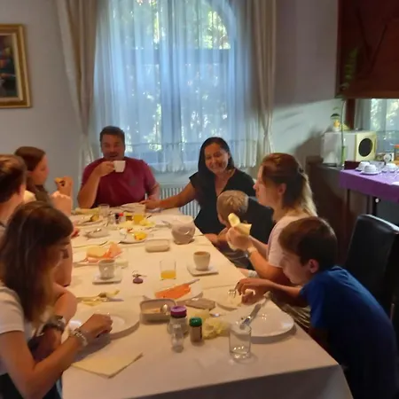 Madams - Palic-serbia Guest house