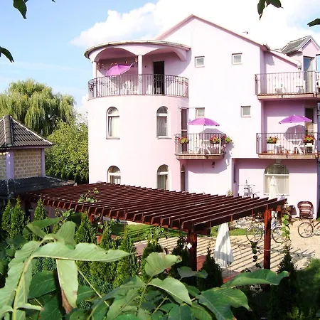 Guest house Madams - Palic-serbia 3*