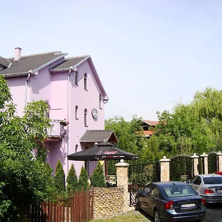 Guest house Madams - Palic-serbia 3*