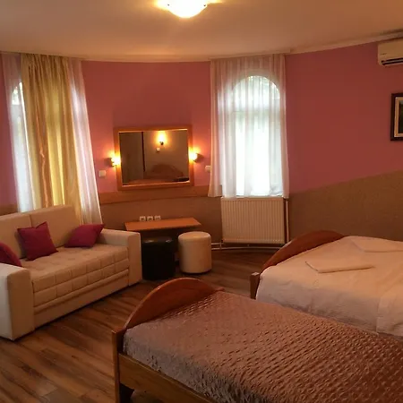 Guest house Madams - Palic-serbia