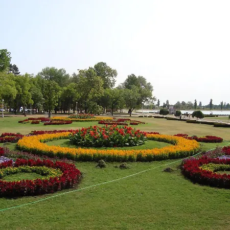 Madams - Palic-serbia 3* Palic